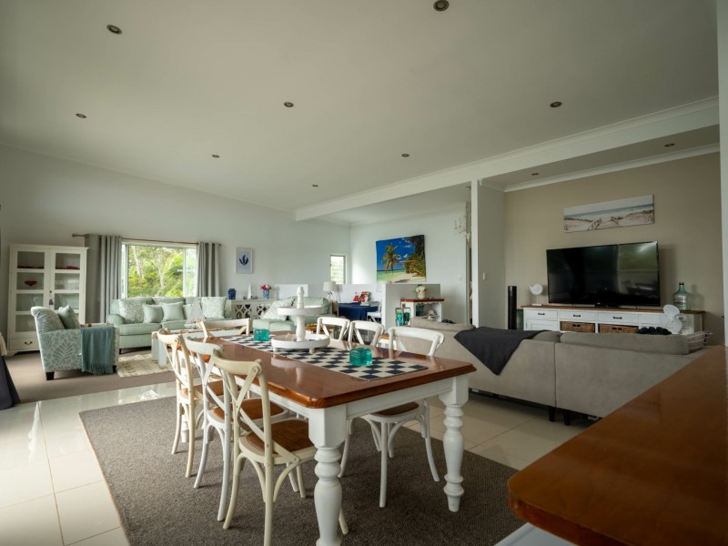 4 Hogan Court, Russell Island QLD 4184