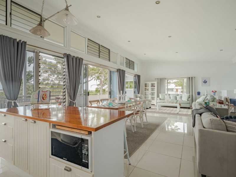 4 Hogan Court, Russell Island QLD 4184