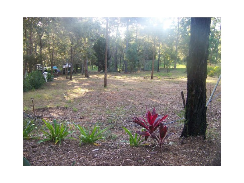 11 Paranka street, Lamb Island QLD 4184