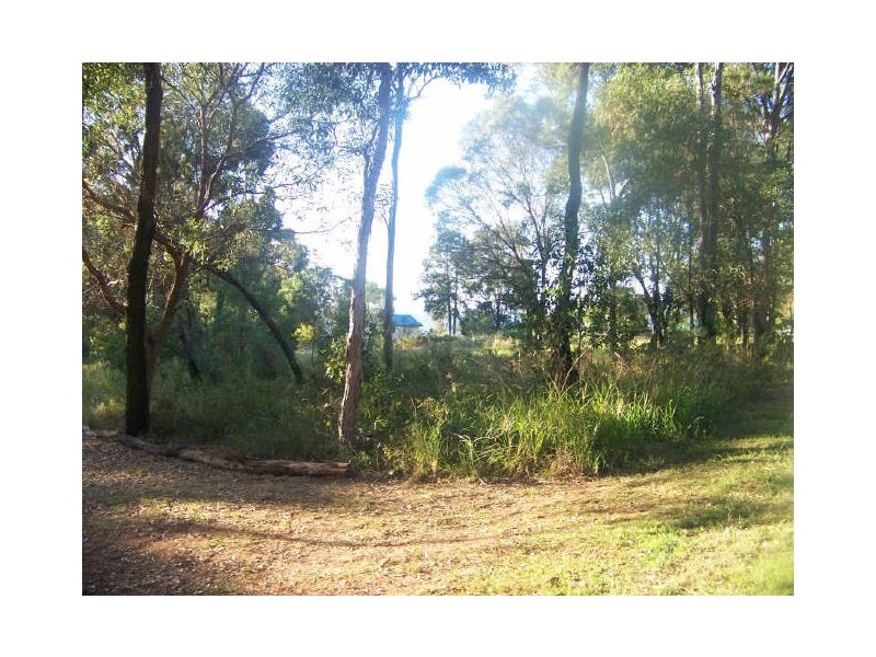 11 Paranka street, Lamb Island QLD 4184