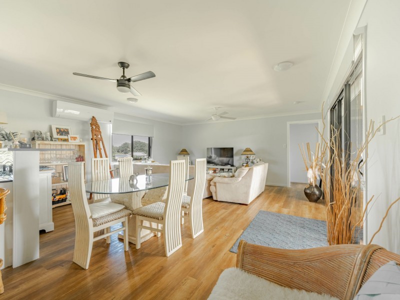 18 CALLISTEMON STREET, Russell Island QLD 4184