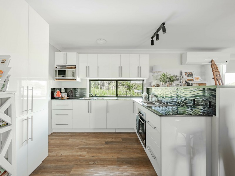 18 CALLISTEMON STREET, Russell Island QLD 4184