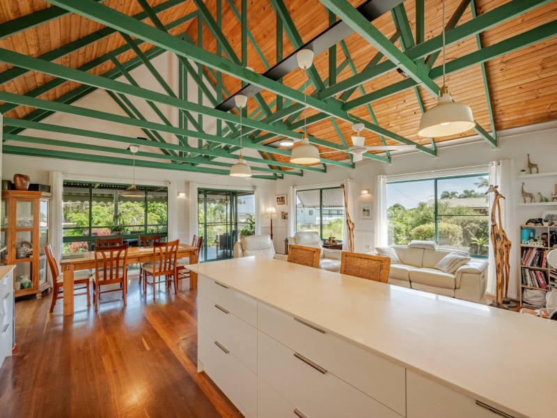 114 Channel Street, Russell Island QLD 4184