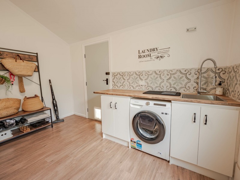 29 Fern Tce, Russell Island QLD 4184