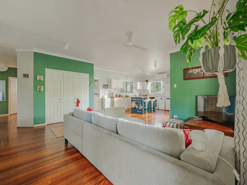 84 Channel Street, Russell Island QLD 4184