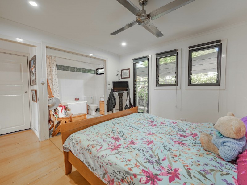 63 Wahine Drive, Russell Island QLD 4184