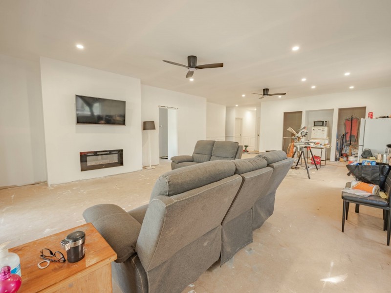 5 Pookanah Street, Russell Island QLD 4184