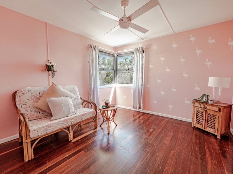8 Bay Drive, Russell Island QLD 4184