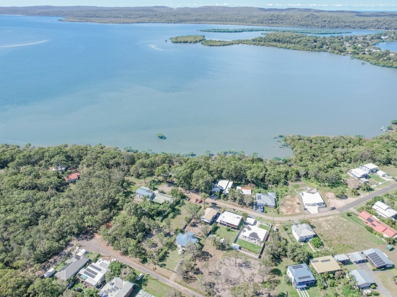 8 Bay Drive, Russell Island QLD 4184