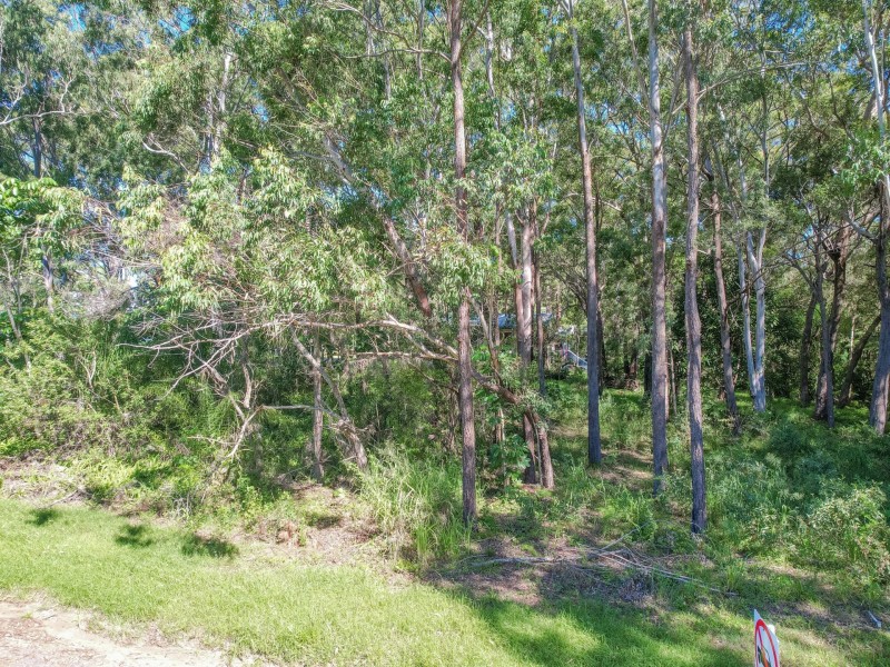 16 Bayview Road, Russell Island QLD 4184