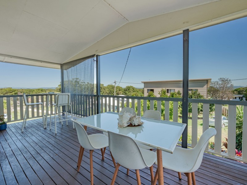 9 Dahlia Street, Russell Island QLD 4184