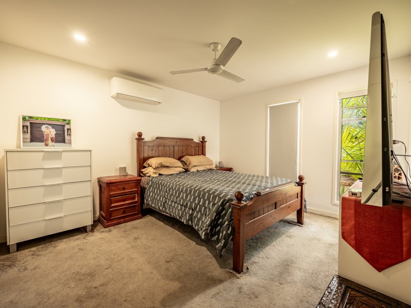 21 Lau St, Russell Island QLD 4184