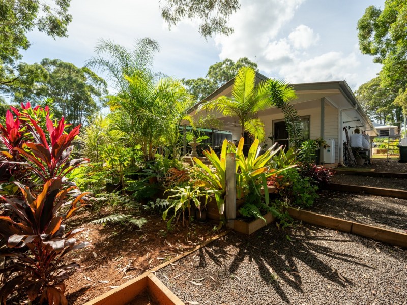 21 Lau St, Russell Island QLD 4184