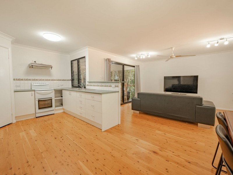15 Borrows Street, Russell Island QLD 4184