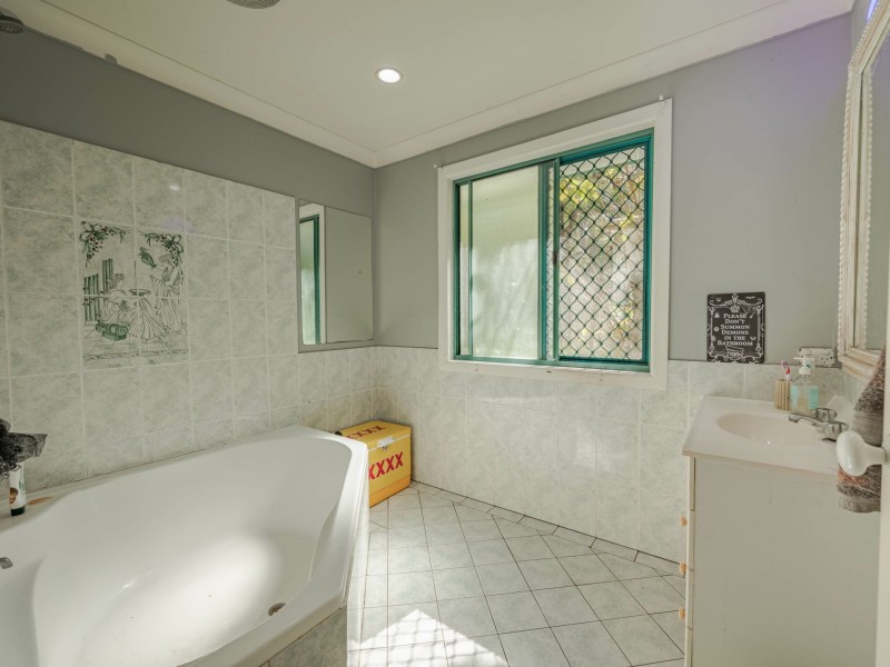 3 Mallee Street, Russell Island QLD 4184