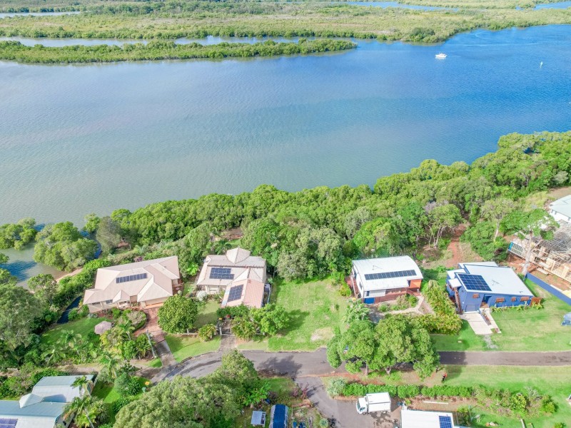 72 Oasis Drive, Russell Island QLD 4184