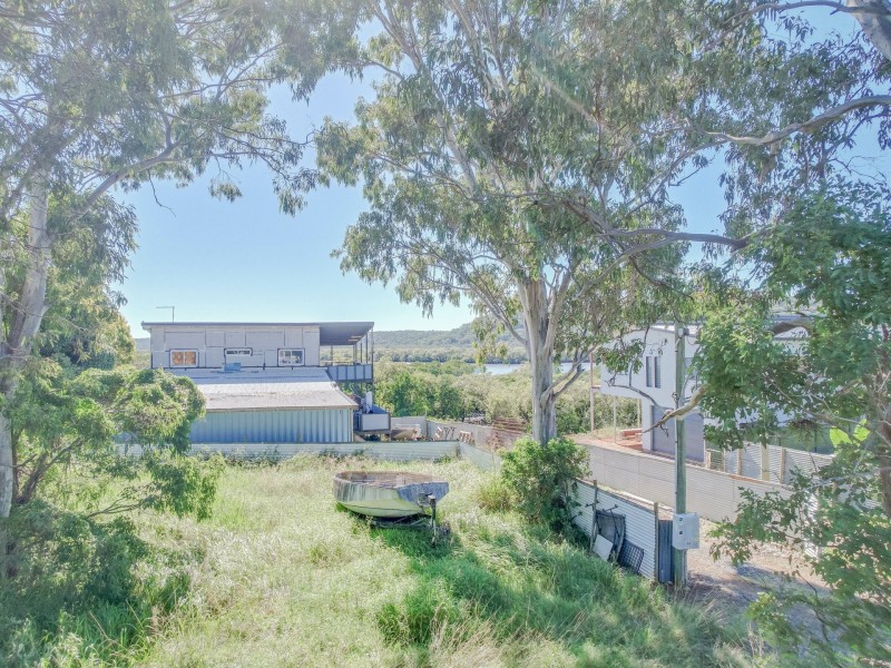 135 Canaipa Point Drive, Russell Island QLD 4184