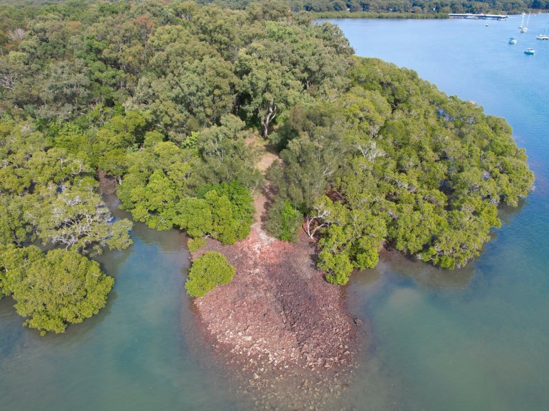 56 Tenanne Street, Russell Island QLD 4184