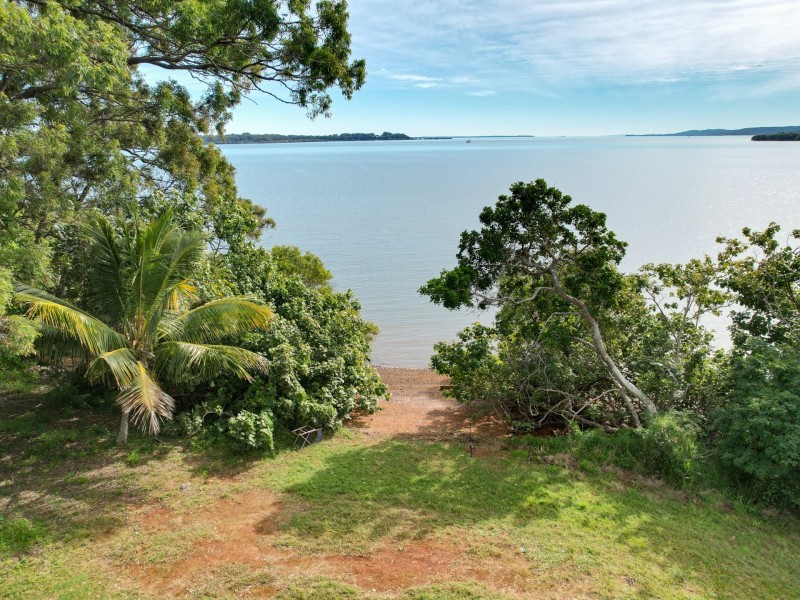 1 Canaipa Point Dve, Russell Island QLD 4184