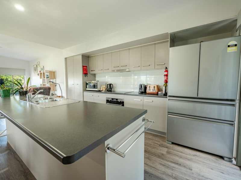 54 Wahine Drive, Russell Island QLD 4184