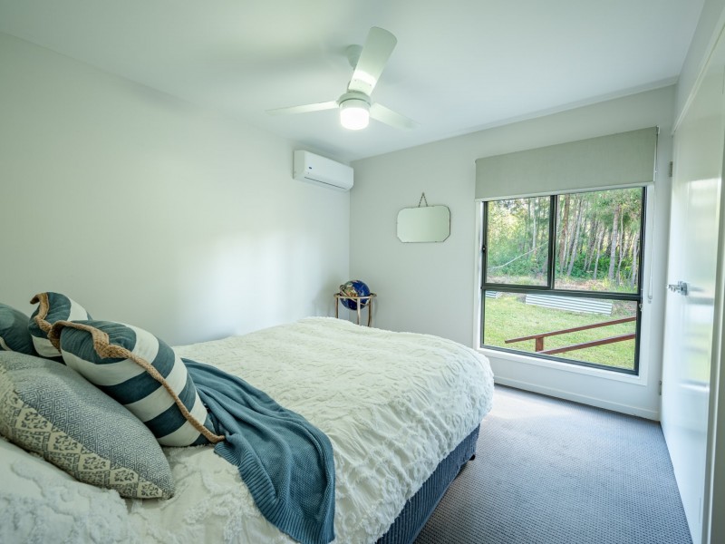 54 Wahine Drive, Russell Island QLD 4184