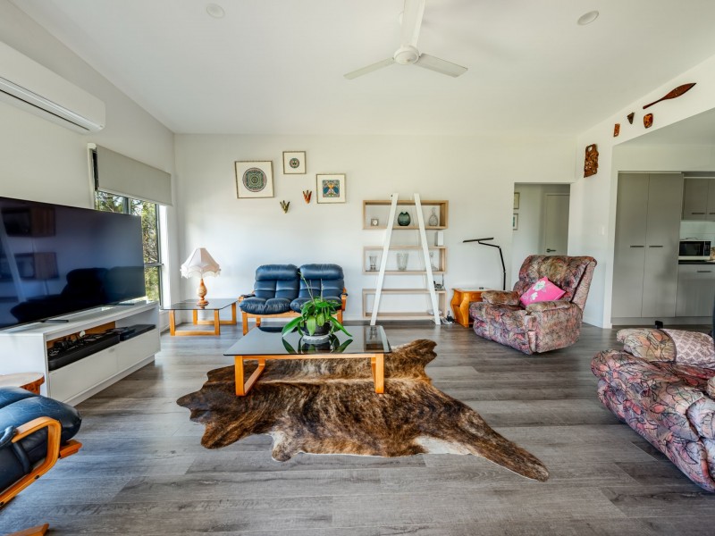 54 Wahine Drive, Russell Island QLD 4184