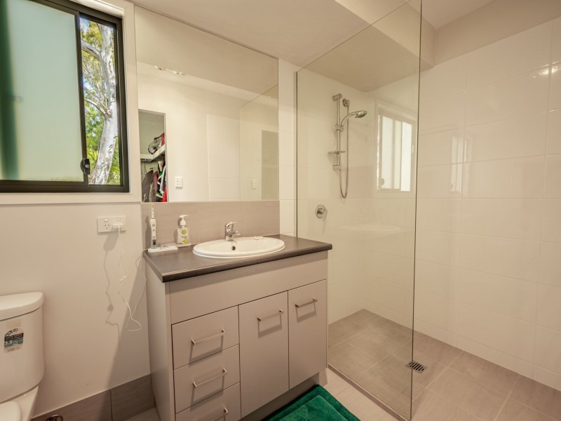 54 Wahine Drive, Russell Island QLD 4184