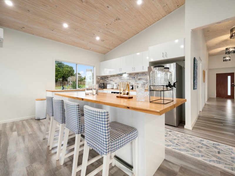 13 CANAIPA POINT DRIVE, Russell Island QLD 4184