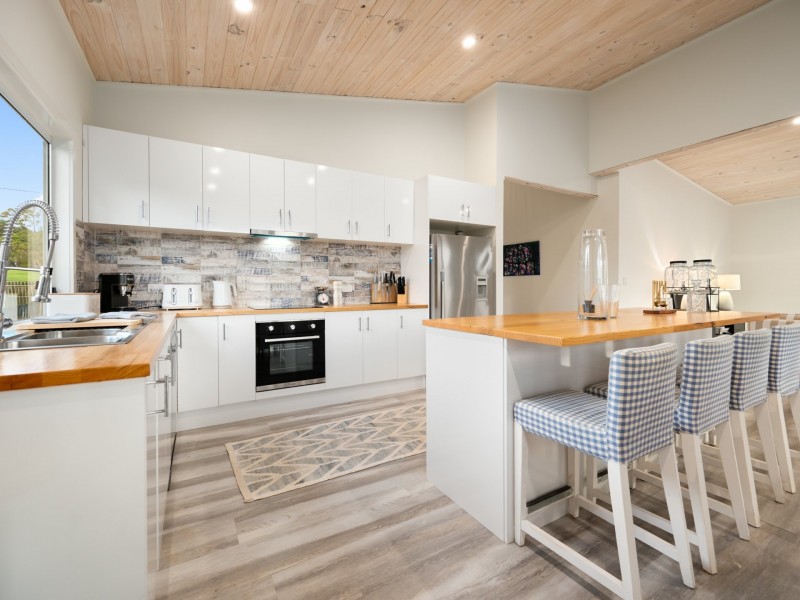 13 CANAIPA POINT DRIVE, Russell Island QLD 4184