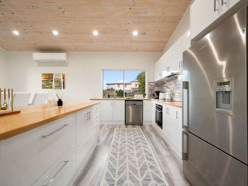 13 CANAIPA POINT DRIVE, Russell Island QLD 4184