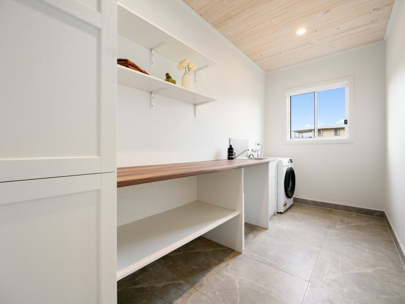13 CANAIPA POINT DRIVE, Russell Island QLD 4184