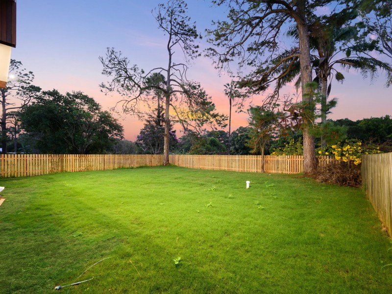 13 CANAIPA POINT DRIVE, Russell Island QLD 4184