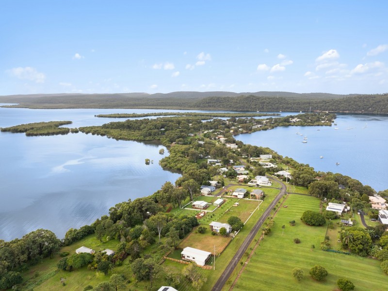 13 CANAIPA POINT DRIVE, Russell Island QLD 4184