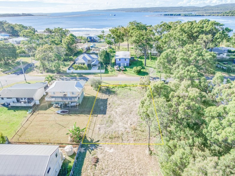 18 TENANNE STREET, Russell Island QLD 4184