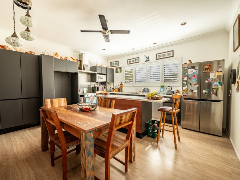 12 Harvey Street, Russell Island QLD 4184