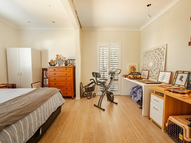 12 Harvey Street, Russell Island QLD 4184