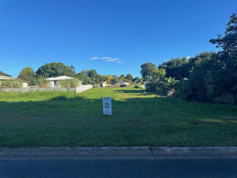 18 Kings Road, Russell Island QLD 4184