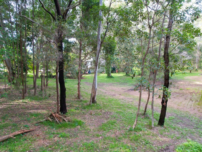 11 Victoria Ave, Russell Island QLD 4184