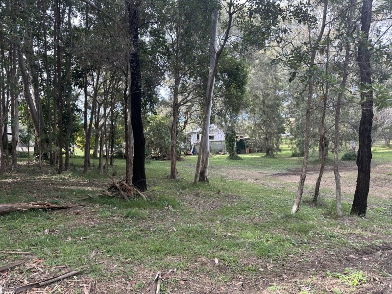 11 Victoria Ave, Russell Island QLD 4184