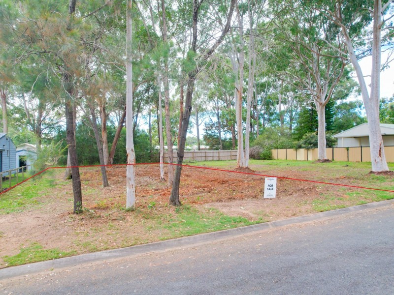 21 Rossi Ave, Russell Island QLD 4184