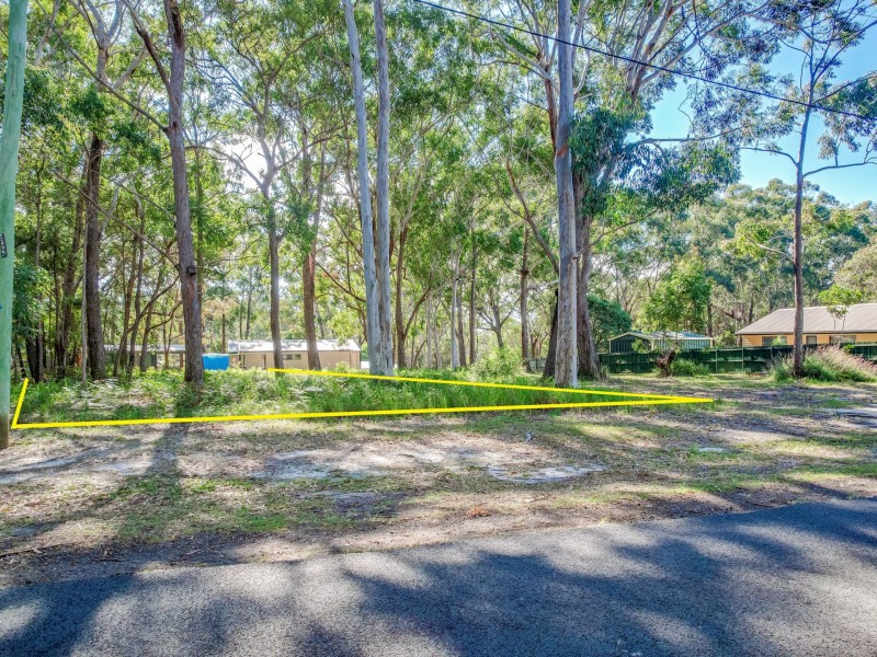 57 Minjerriba Road, Russell Island QLD 4184