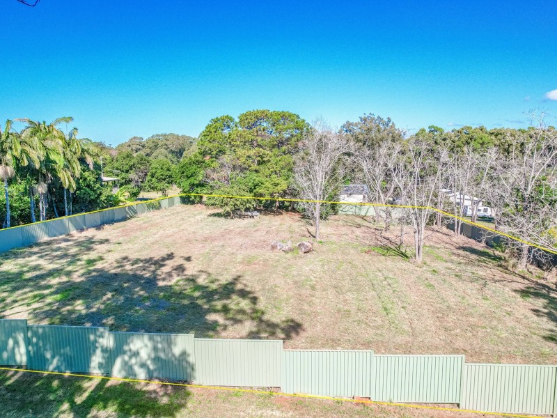 9-11 Roebuck Road, Russell Island QLD 4184