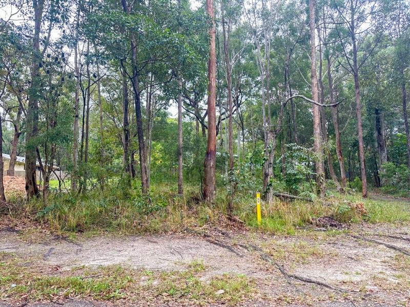 35 Burke Ave, Russell Island QLD 4184