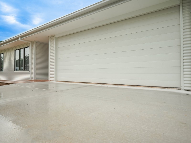 17 Mountain View Cres, Russell Island QLD 4184