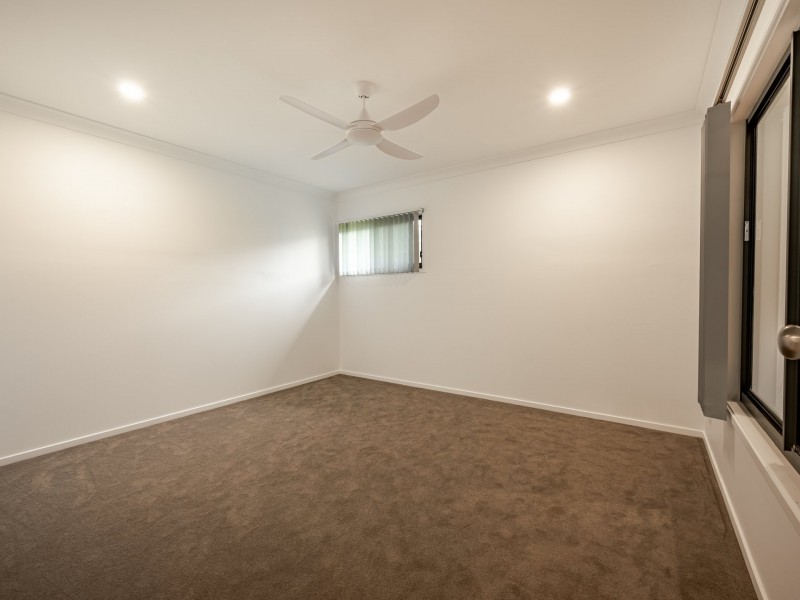17 Mountain View Cres, Russell Island QLD 4184