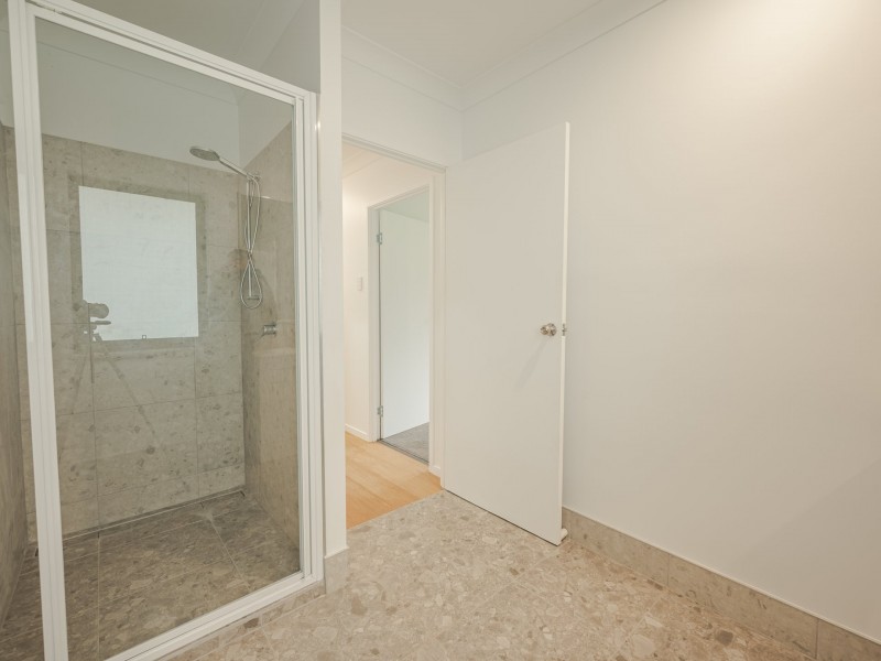 17 Mountain View Cres, Russell Island QLD 4184