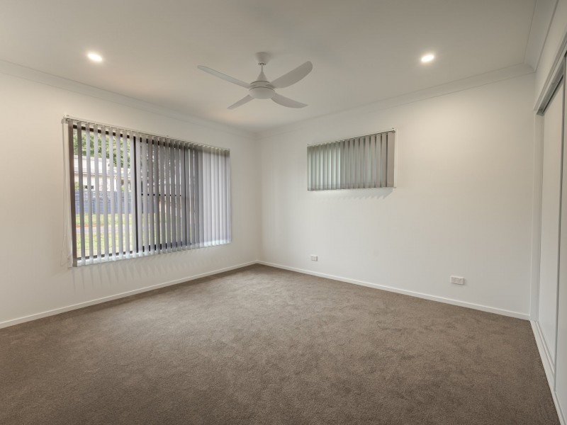 17 Mountain View Cres, Russell Island QLD 4184