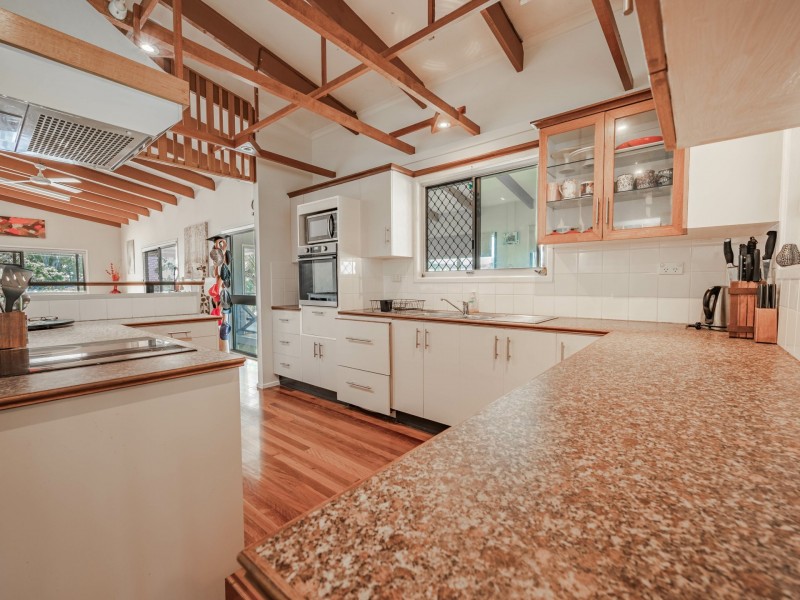 70 Barcelona Terrace, Russell Island QLD 4184