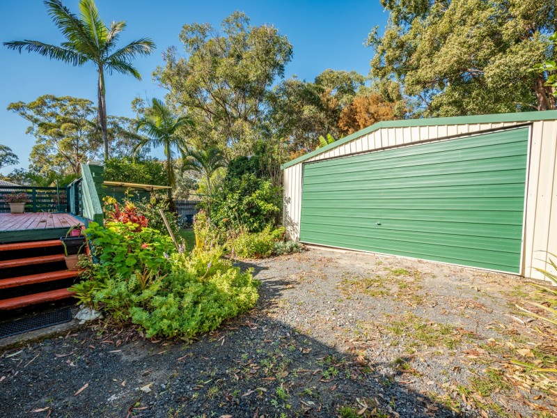 84 Minjerriba Road, Russell Island QLD 4184
