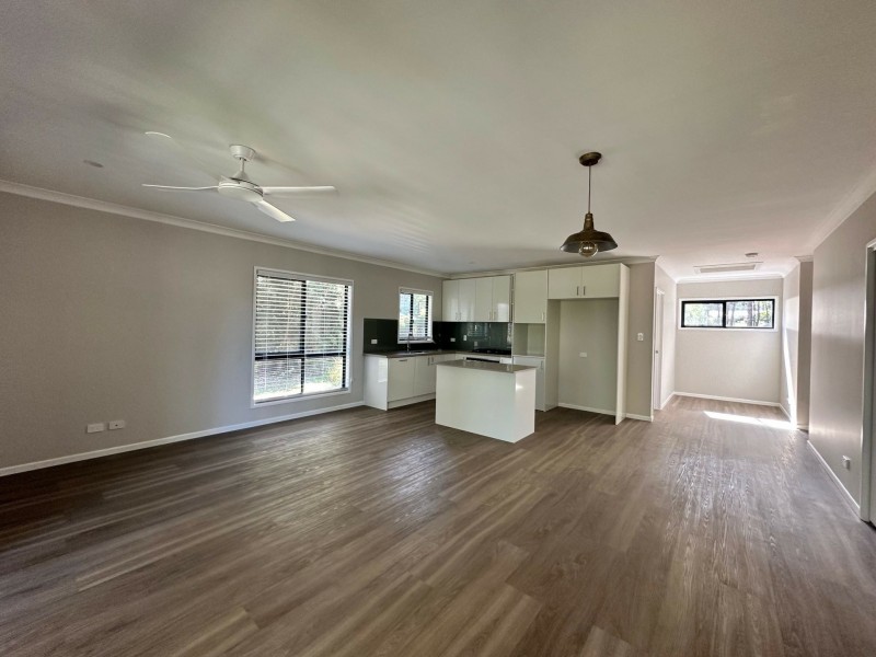 27 Heeterra Street, Russell Island QLD 4184